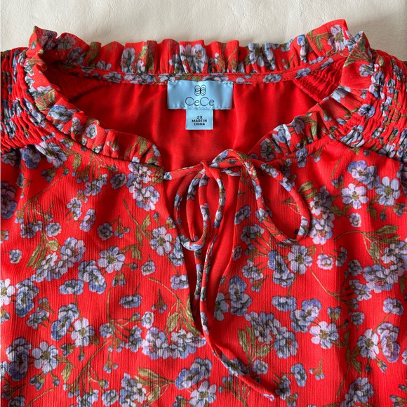 CeCe Flutter Sleeve Floral Print Tie Neck Blouse in Poppy Red Size 2X - Picture 5 of 8